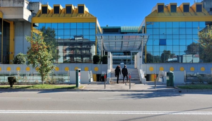 accesso al Centro Servizi 2 della Provincia: a destra, il Cpi di Mestre