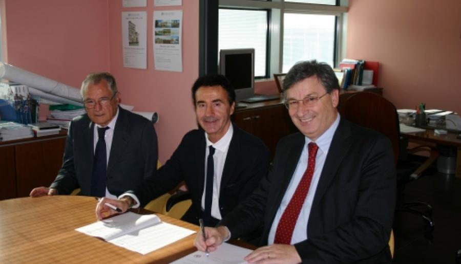 Mario Dalla Tor, con il sindaco Camillo Paludetto e l'assessore comunale Venerino Tamai (foto: Mario Fletzer) Mario Dalla Tor, con il sindaco Camillo Paludetto e l'assessore comunale Venerino Tamai (foto: Mario Fletzer)