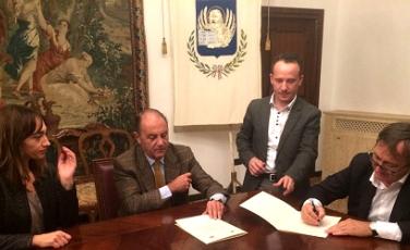 Sottoscrizione del Protocollo antiviolenza( Foto: Ufficio comunicazione del sindaco) Sottoscrizione del Protocollo antiviolenza( Foto: Ufficio comunicazione del sindaco)